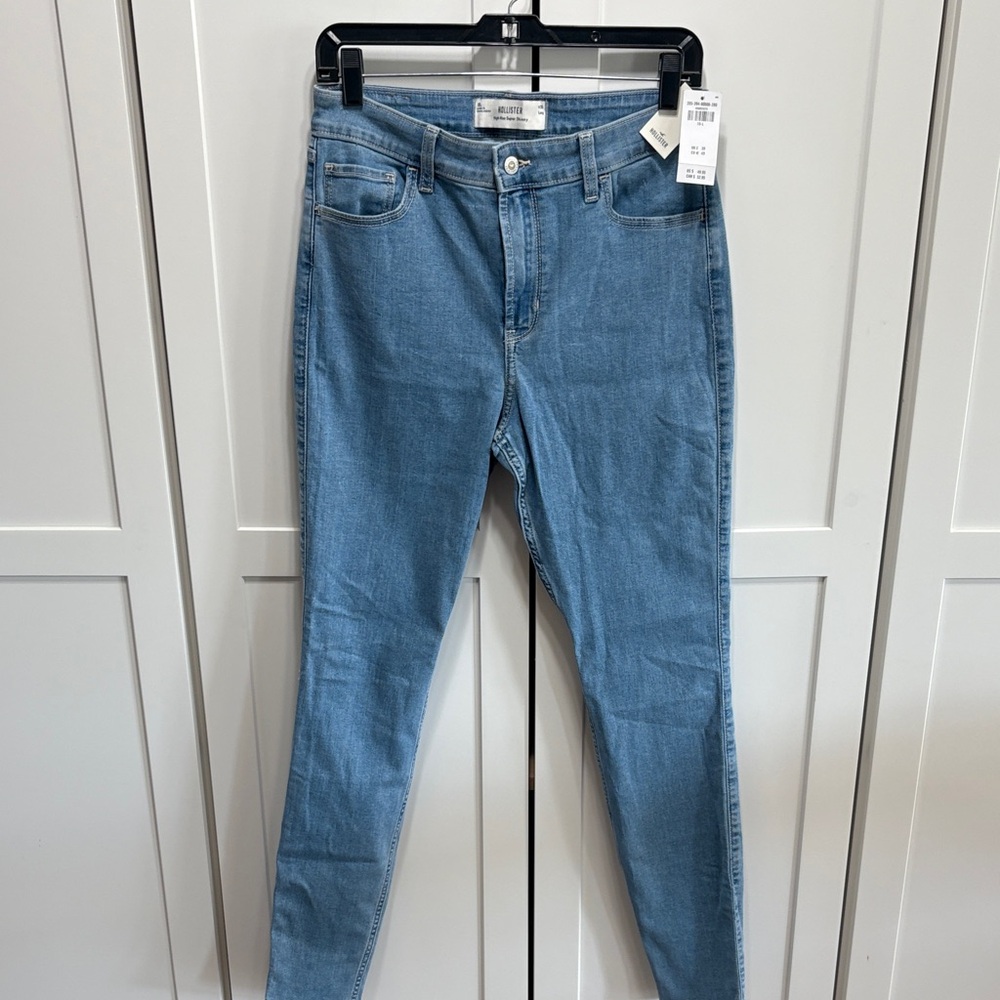 Hollister high-rise super skinny stretched jeans, new with tags